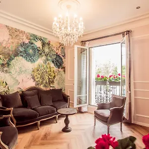 https://la-maison-gobert.fr-paris.fr