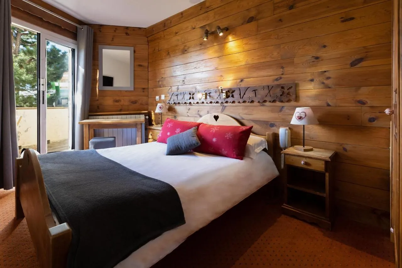 Hotel L'Ecureuil Auron 3*,  France